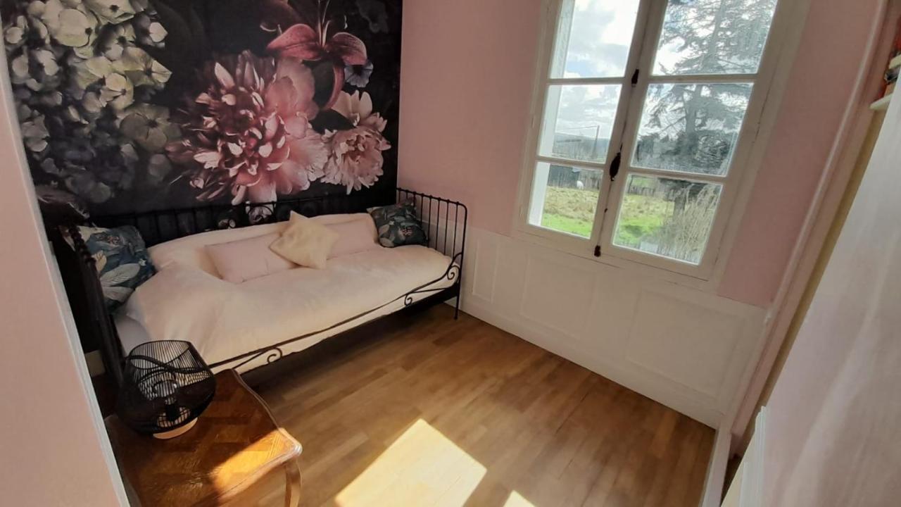 Gite Cottage Chaleureux En Pleine Campagne Vue Sur Les Monts Et Forets Et Le Chateau De Carrouges Ngoại thất bức ảnh