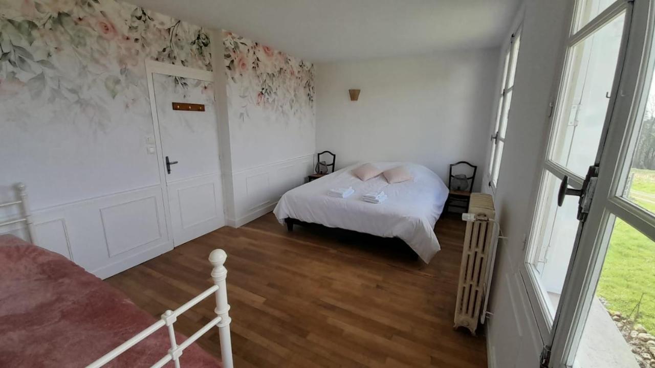 Gite Cottage Chaleureux En Pleine Campagne Vue Sur Les Monts Et Forets Et Le Chateau De Carrouges Ngoại thất bức ảnh