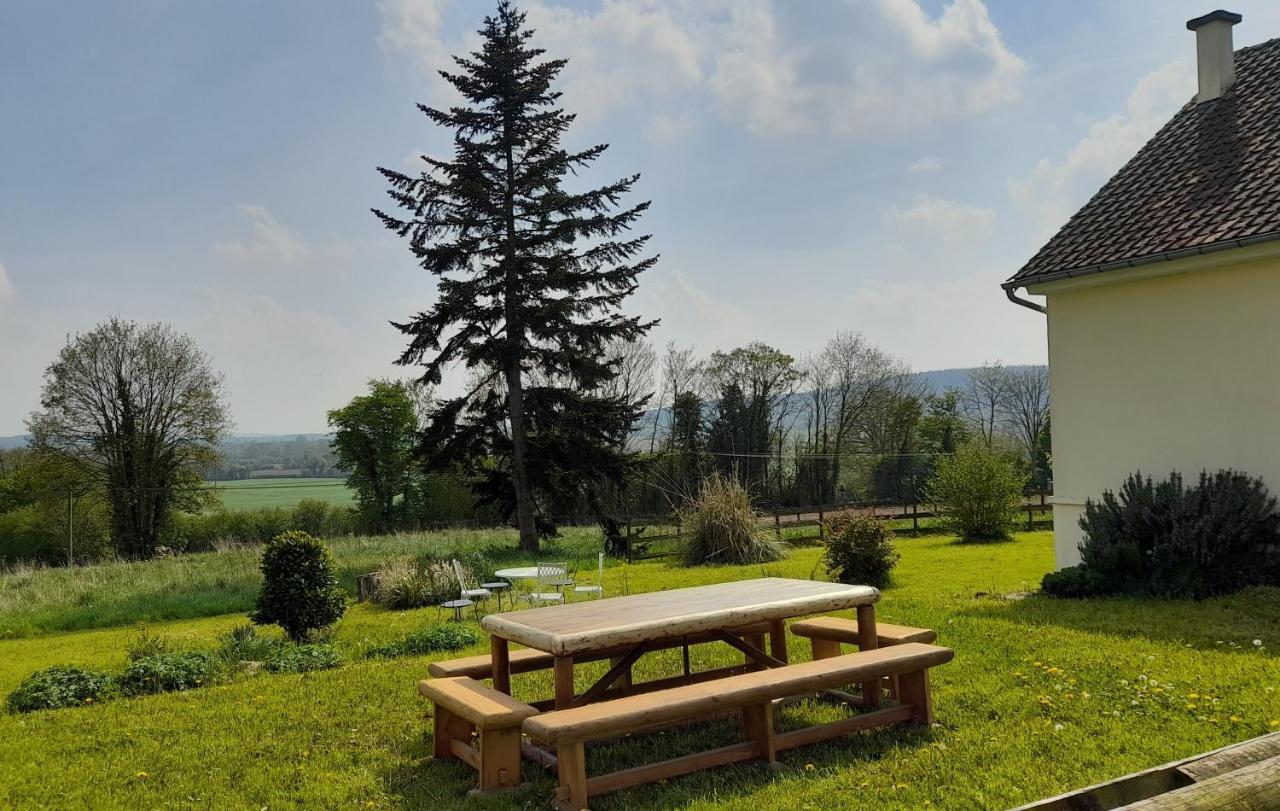 Gite Cottage Chaleureux En Pleine Campagne Vue Sur Les Monts Et Forets Et Le Chateau De Carrouges Ngoại thất bức ảnh